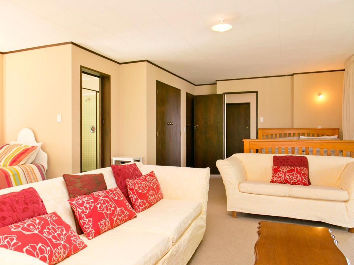 Acacia View At No 3 - Acacia Bay Holiday Home Taupo Zewnętrze zdjęcie